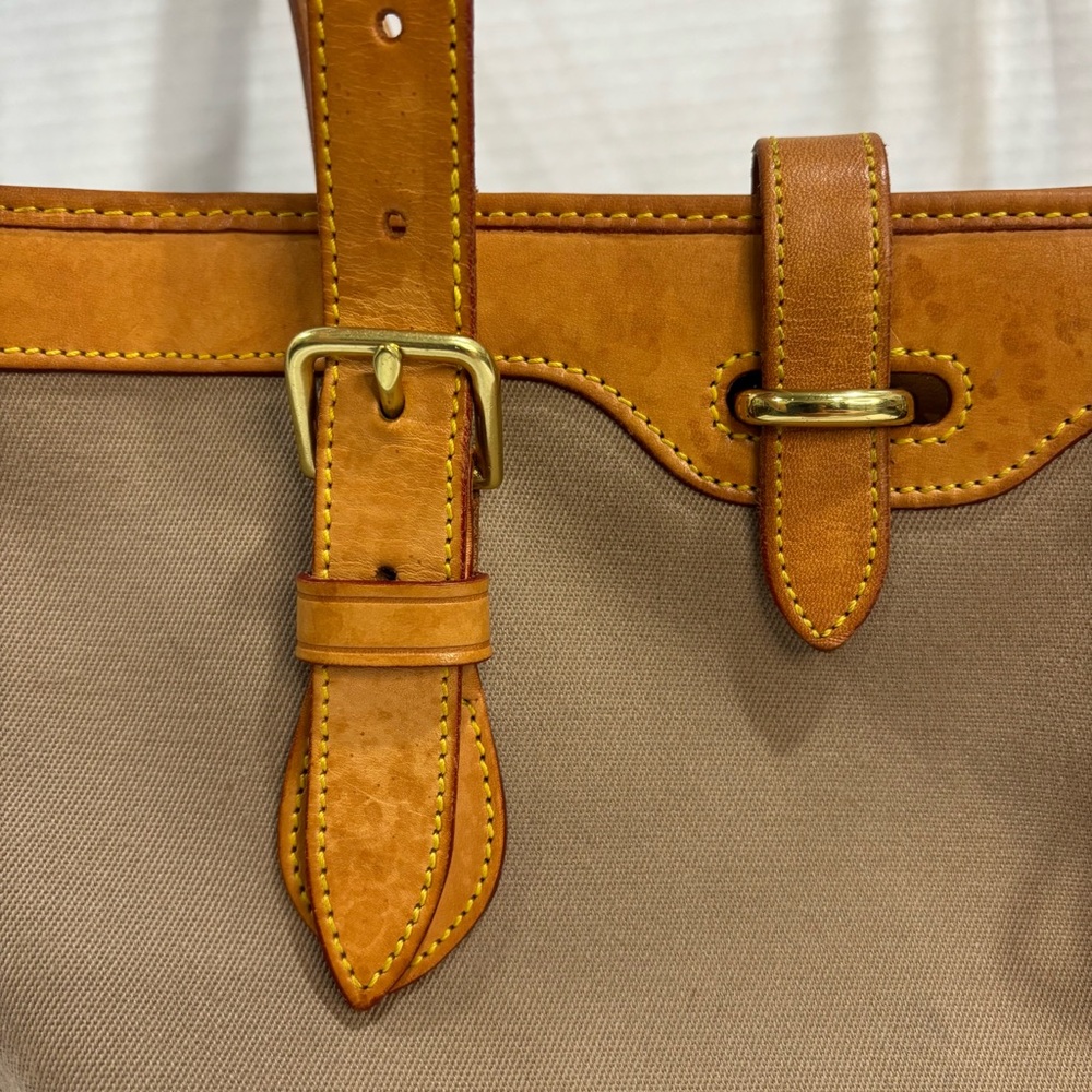 Dooney & Bourke Vintage Cabriolet Shoulder Bag - Picture 5 of 14